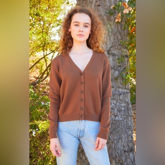 Brandy Melville John Galt Brown Button Front Cardigan, One Size - Picture 2 of 9